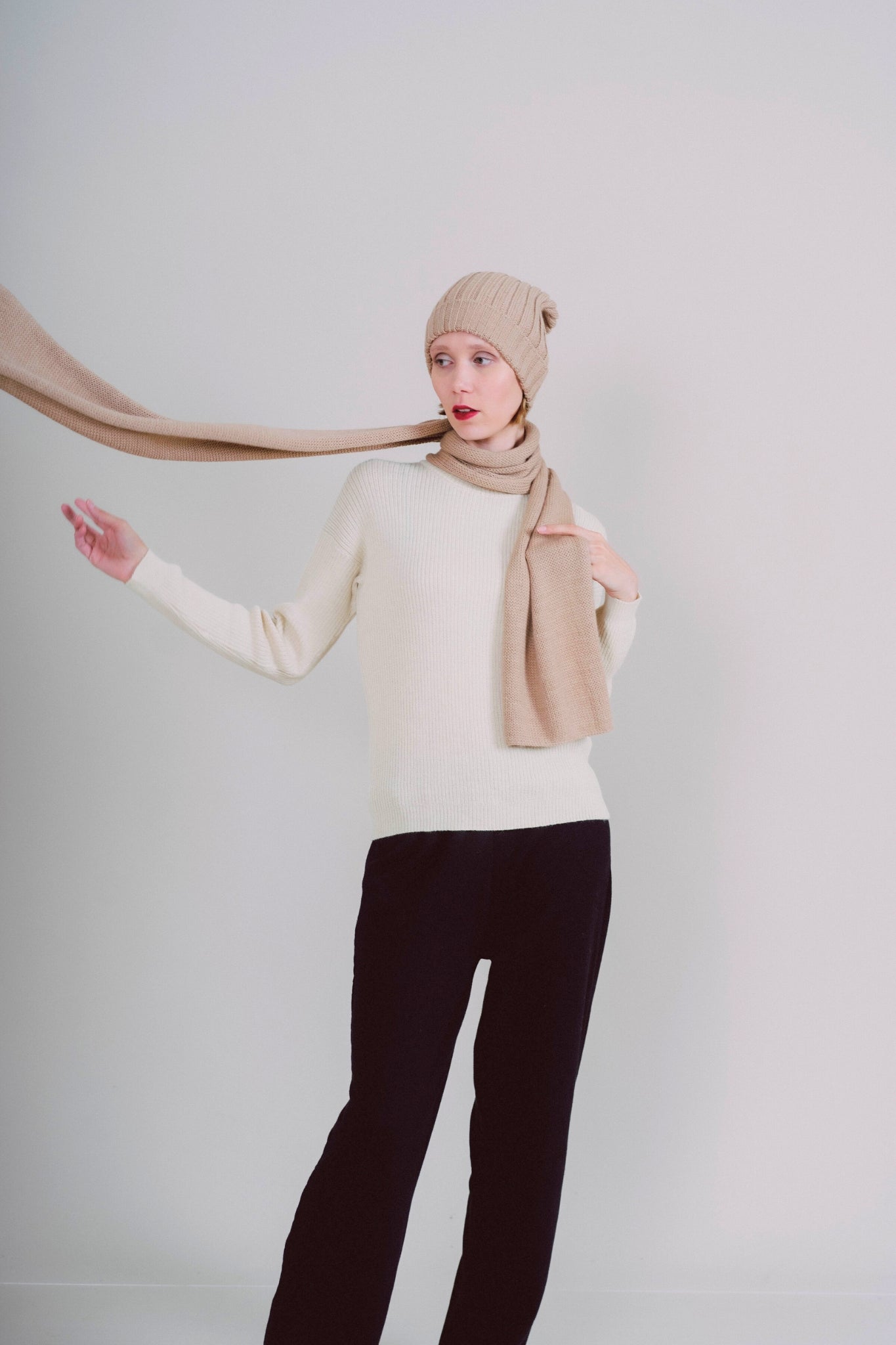 <tc>ÉCHARPE ET BONNET "MAYU" BEIGE - 100% BABY ALPAGA</tc>