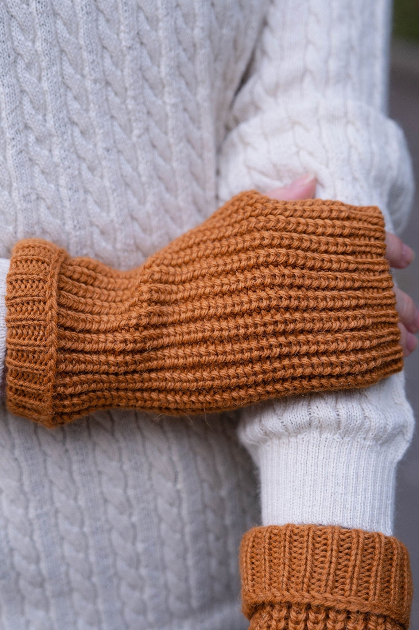 MITTENS ORANGE - 100% BABY ALPACA