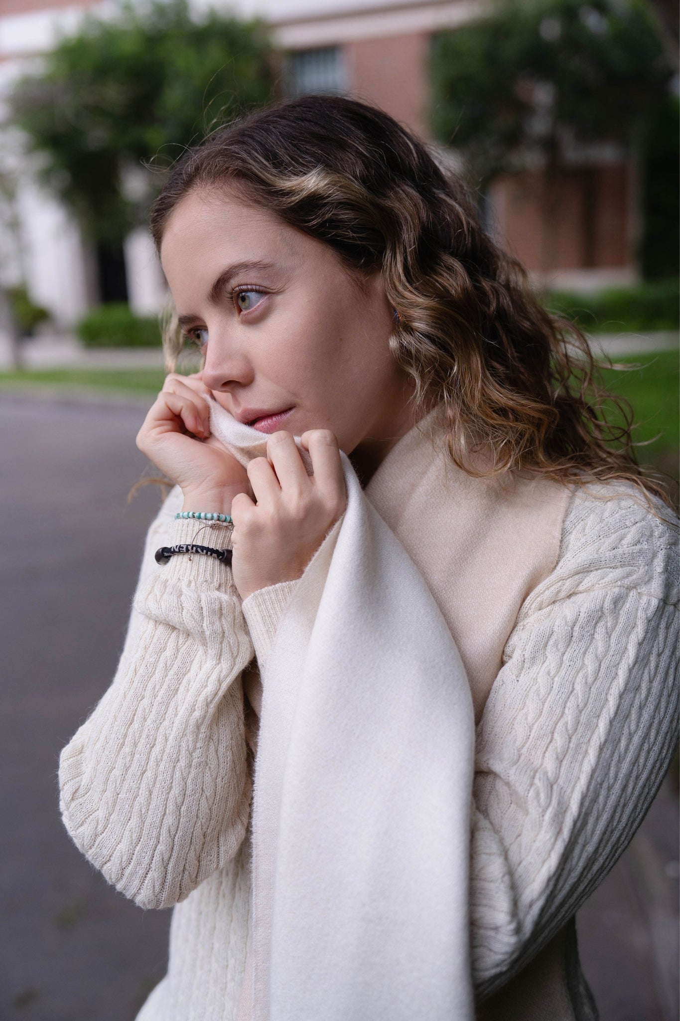 SCARF WHITE & BEIGE - 100% BABY ALPACA