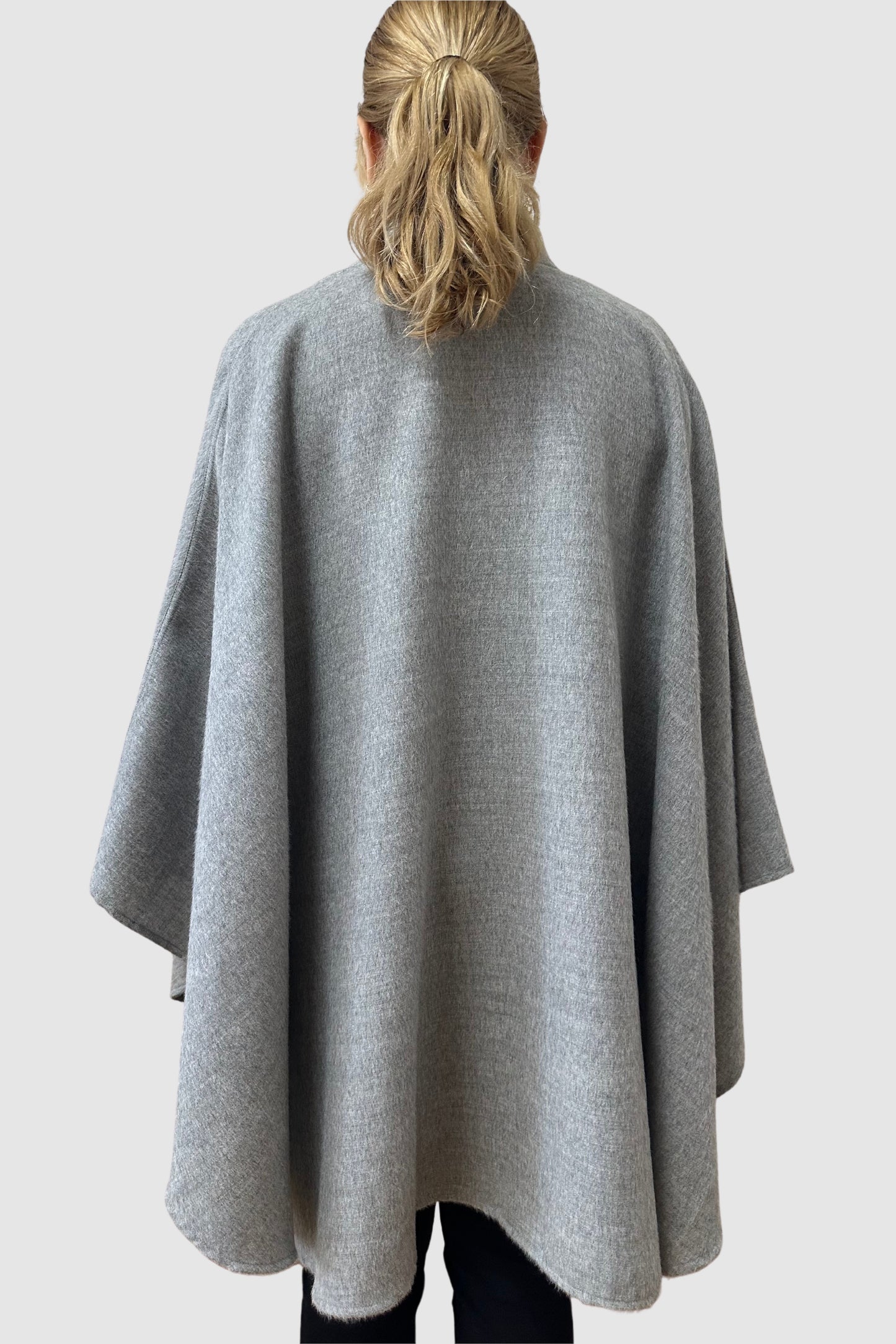 Grey baby alpaca cape made in Peru. One size.